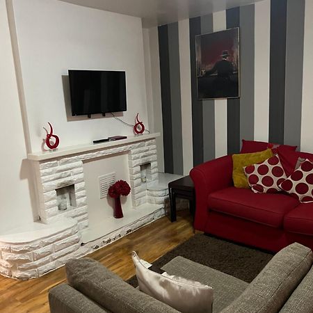 Rosewood Lodgings Special Offer For Student On Long Stay Manchester Buitenkant foto