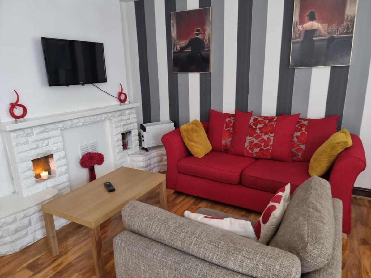 Rosewood Lodgings Special Offer For Student On Long Stay Manchester Buitenkant foto