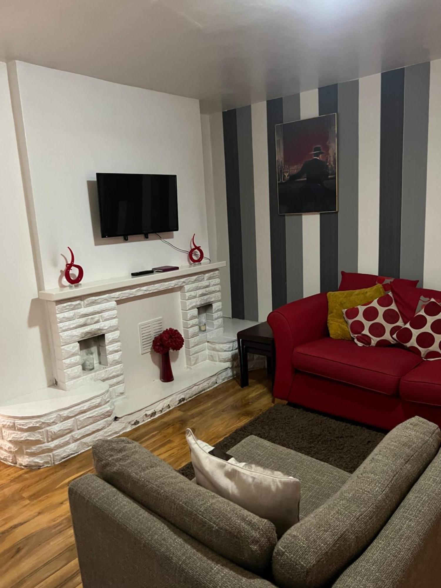 Rosewood Lodgings Special Offer For Student On Long Stay Manchester Buitenkant foto