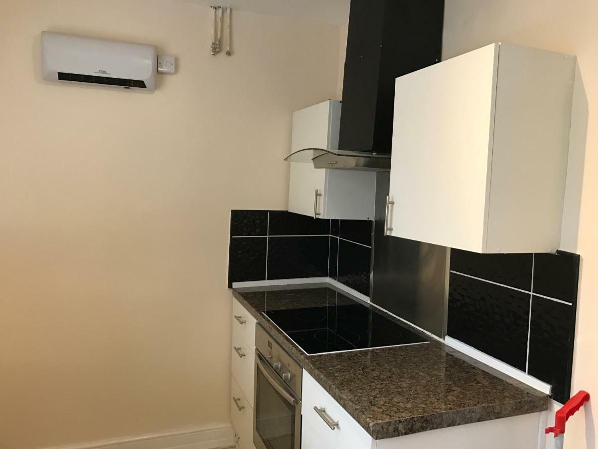 Rosewood Lodgings Special Offer For Student On Long Stay Manchester Buitenkant foto